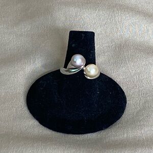 Double 2-Tone Pearl Ring